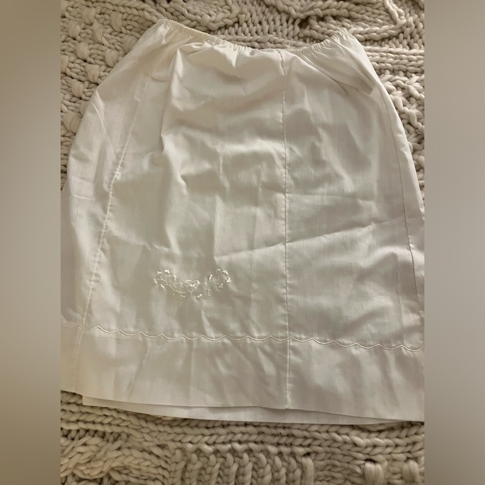 Elegant White Embroidered Skirt